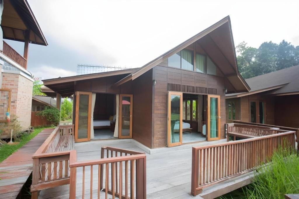 100 Islands Resort & Spa Surat Thani Eksteriør billede